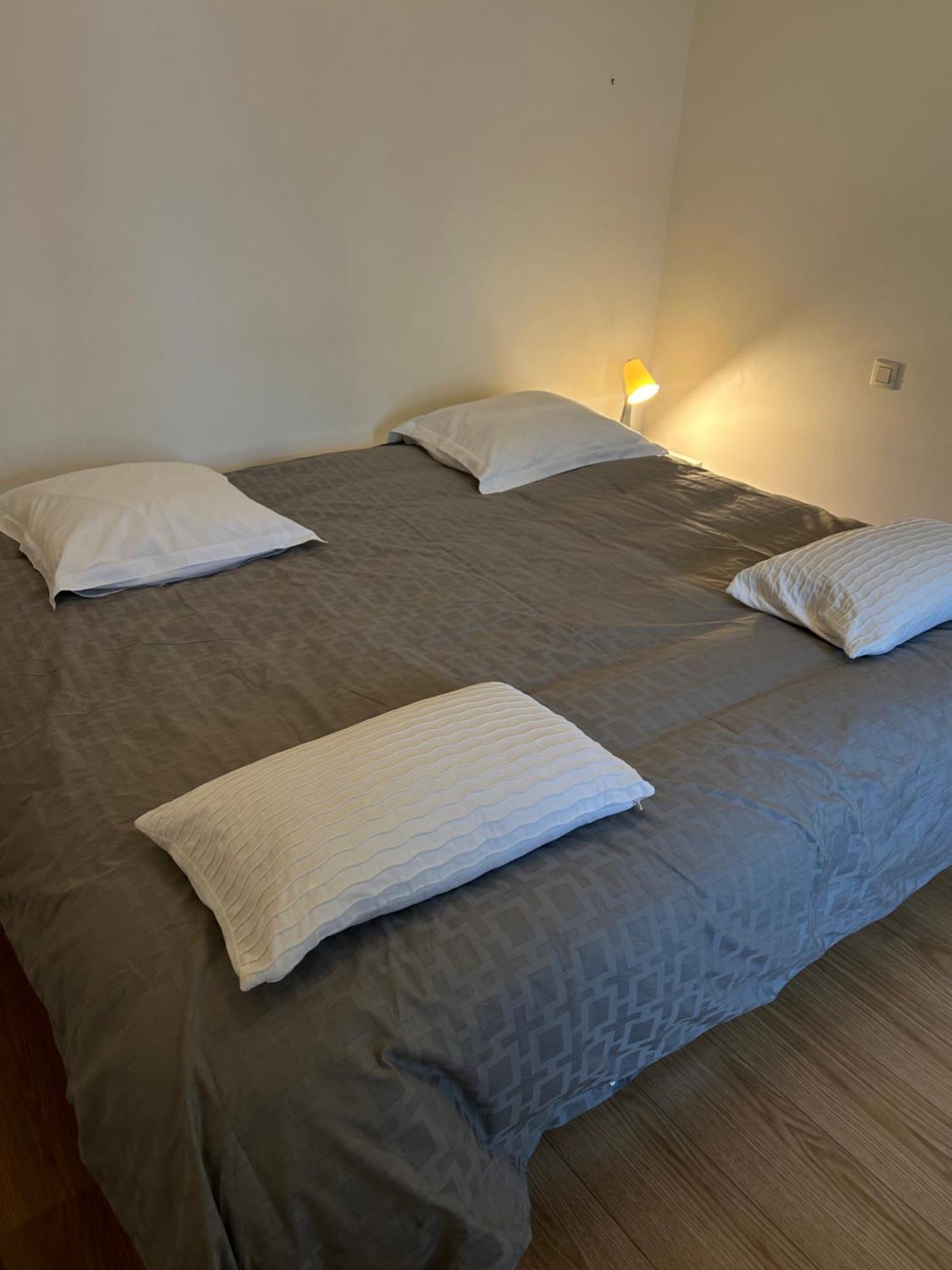Jolie Maison Familiale Guingamp Kültér fotó
